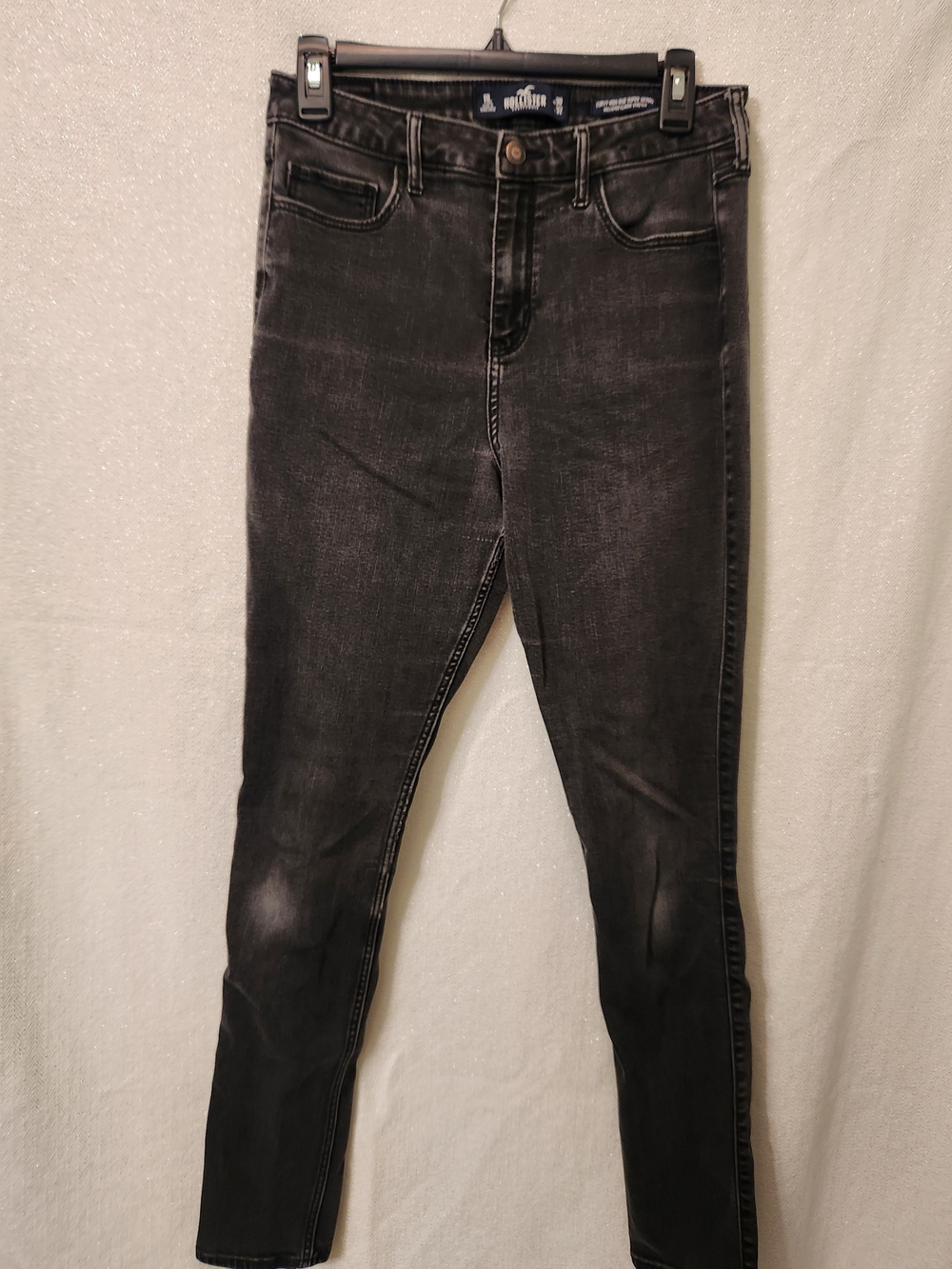 Curvy High Rise Black Skinny Jeans - Hollister